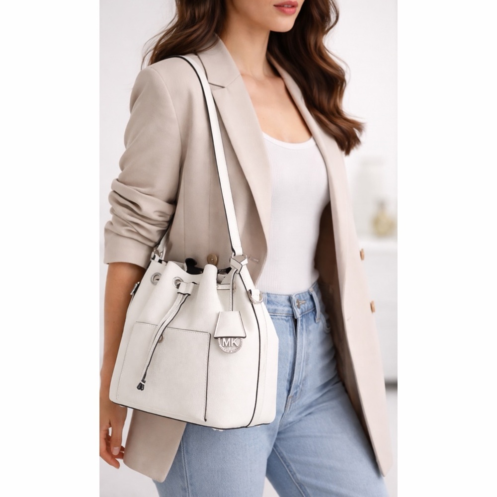Michael Kors • Greenwich Medium Saffiano Leather Bucket Bag in White - Picture 3 of 17